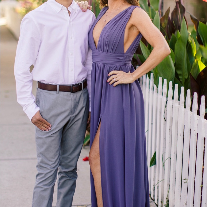 Beautiful Lulu’s Lavender Maxi Dress With Deep V And Slit. Worn Once.